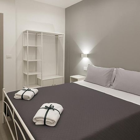 Apartamento La Dimora Di Antonietta Nápoles Exterior foto