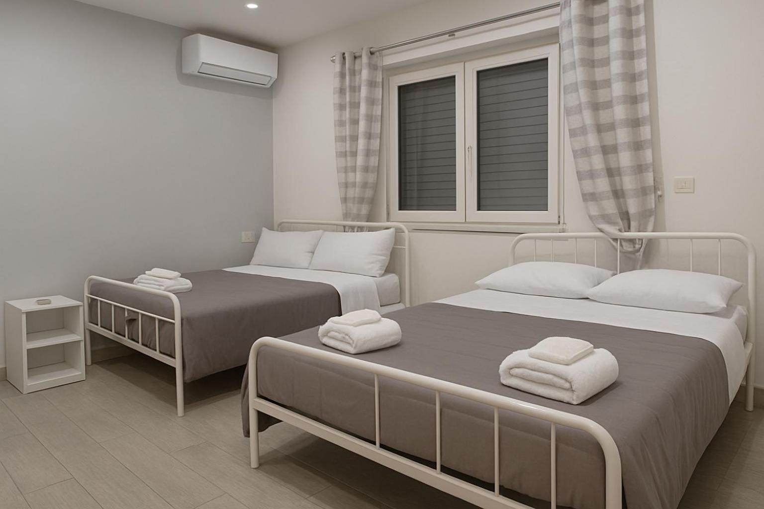Apartamento La Dimora Di Antonietta Nápoles Exterior foto